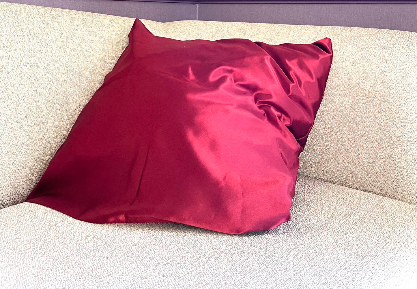 TAIE SATIN PROTECTRICE CHEVEUX - Renaissance Beauté Officiel