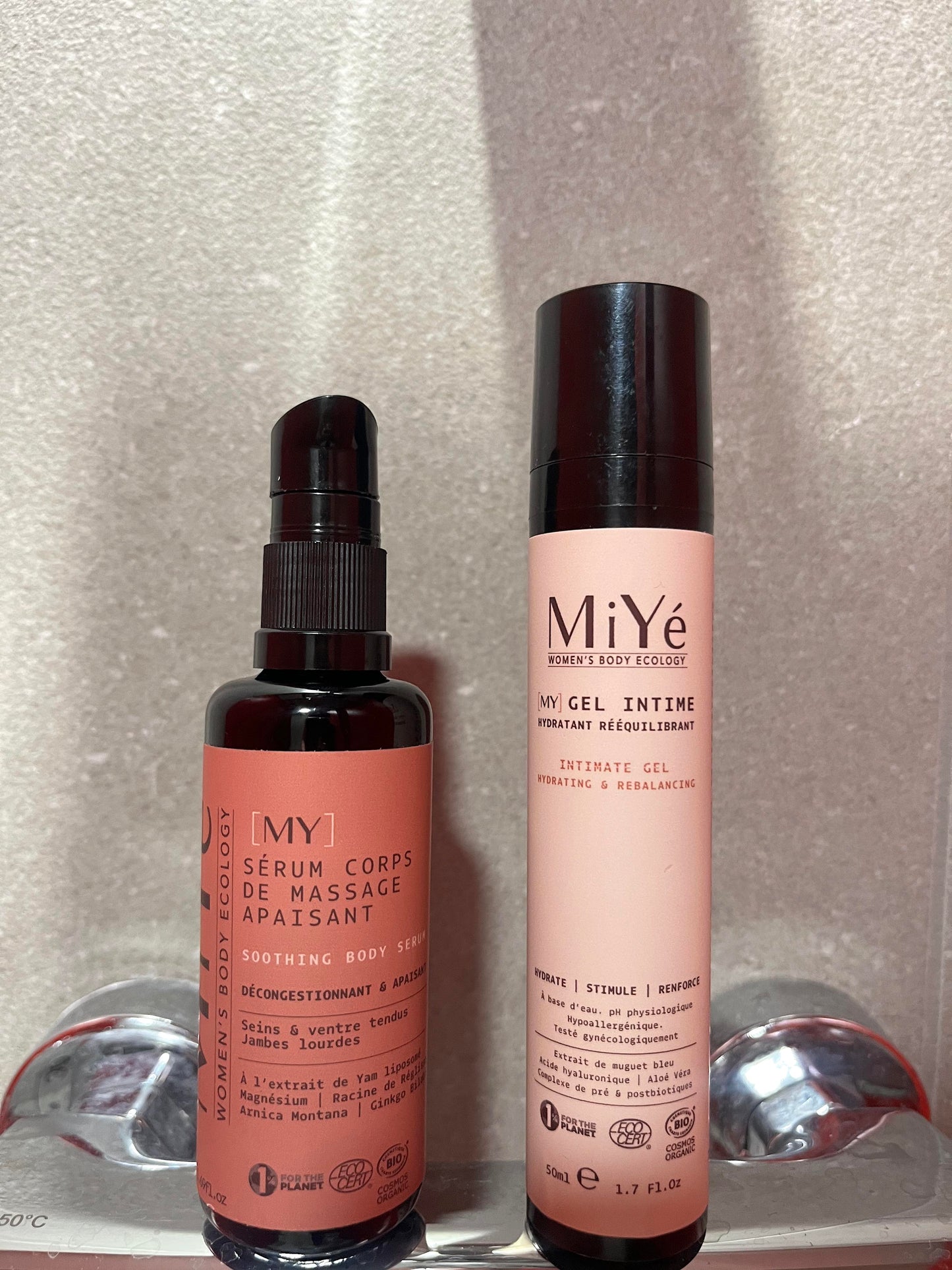 PAKET ZUM THEMA MENSTRUATION UND HORMONE